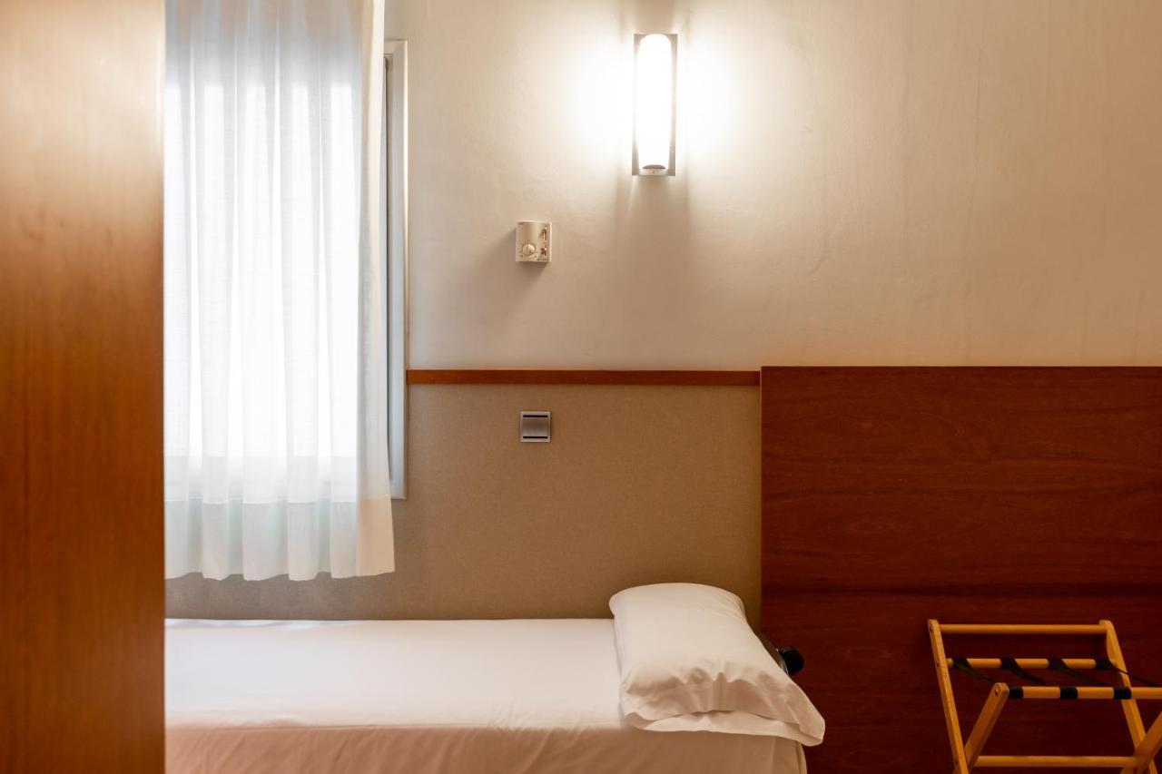 Hotel Onix Rambla Barcellona
